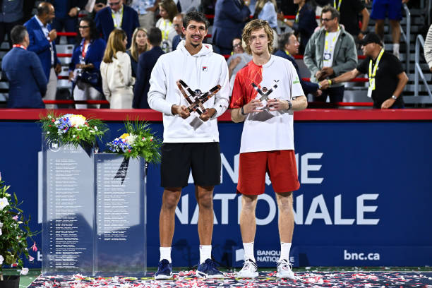 网球比赛中的关键得分点：如何把握机会？