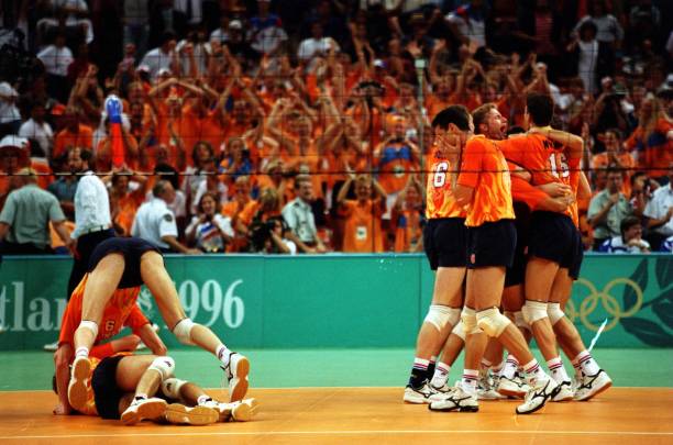 直击巴黎:全球顶尖排球队伍激战现场直播