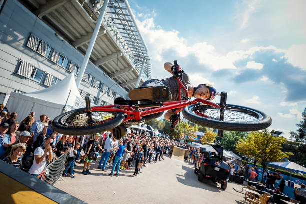 从基础到进阶：排球六人进攻换位技巧全解析