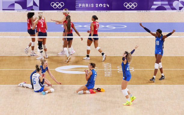 中考排球一垫一传训练方法，快速提升成绩