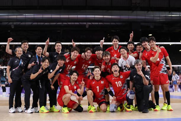 了解排球队伍构成：主力与替补的配置