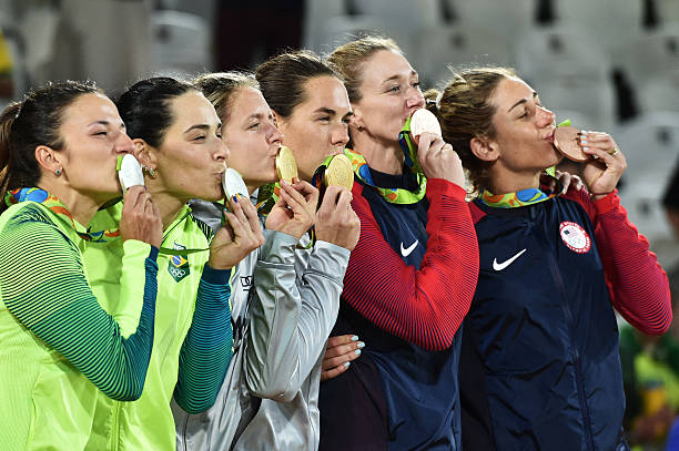 中考排球比赛规则与计分方式