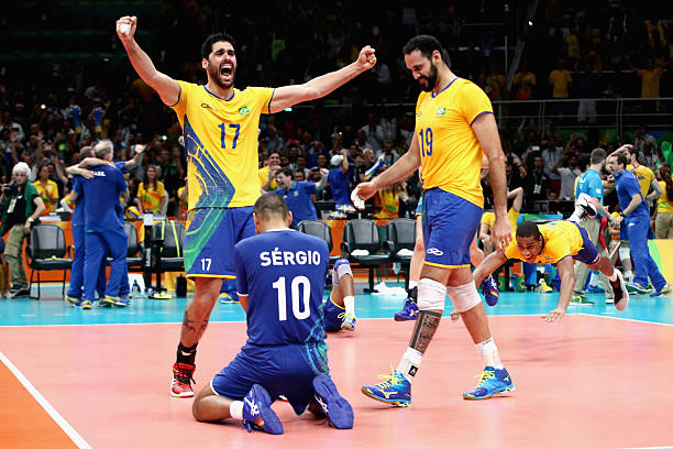 热血沸腾！男子排球决赛全程直播，精彩不容错过！