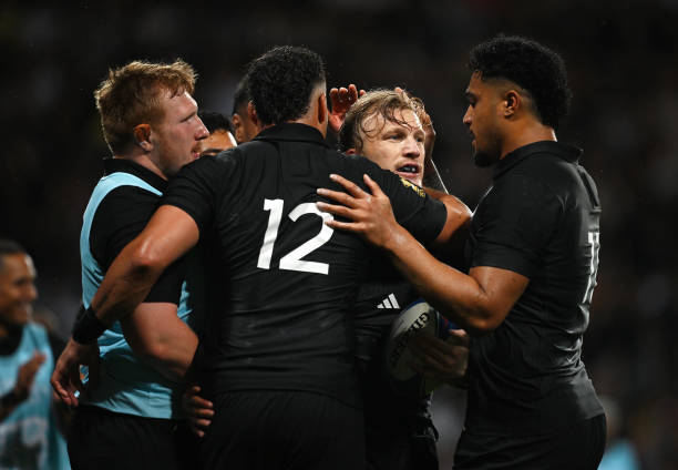 世预赛亚洲区积分榜：小组赛阶段关键数据一览